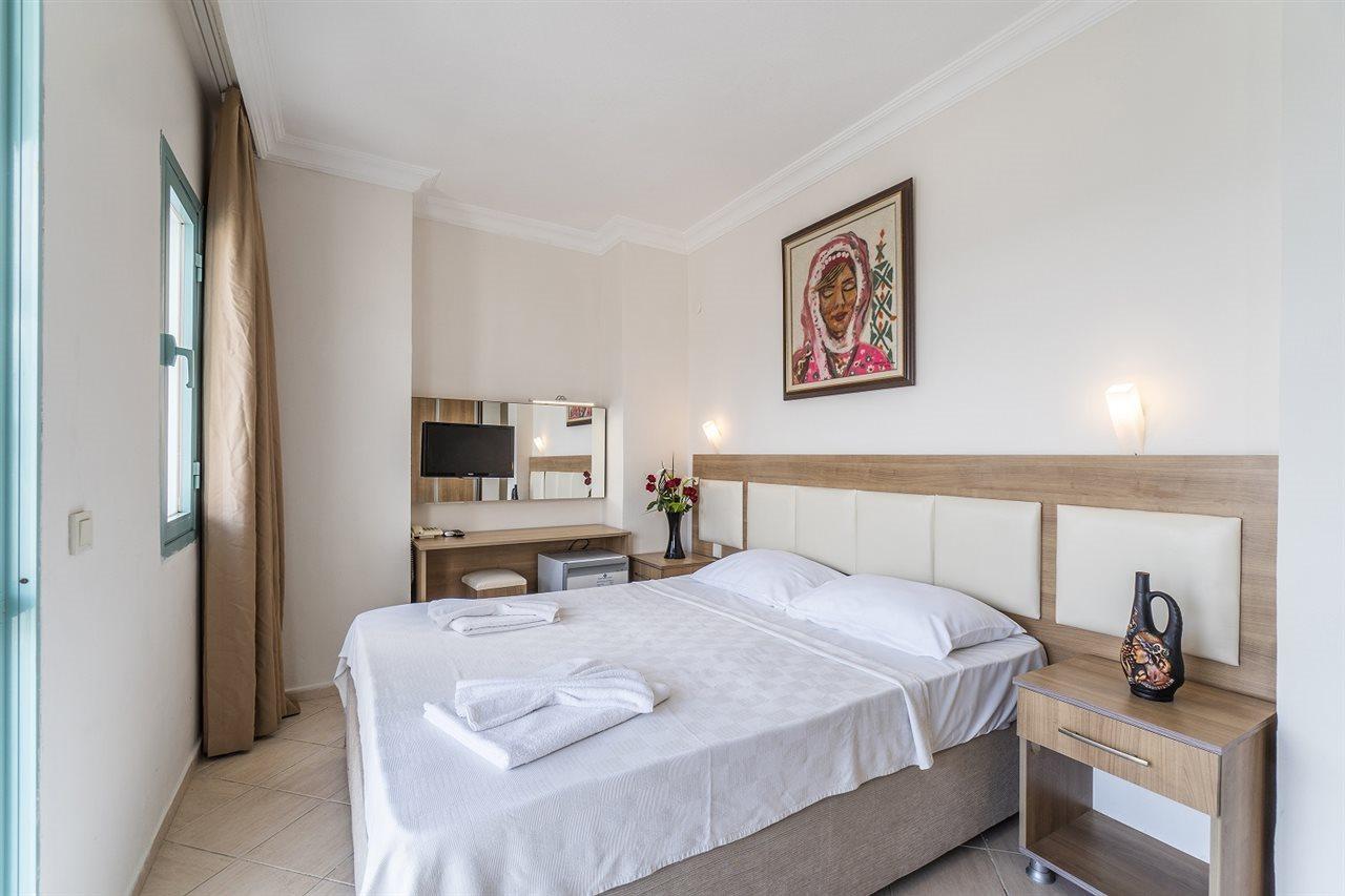 Royal Panacea Otel 3*