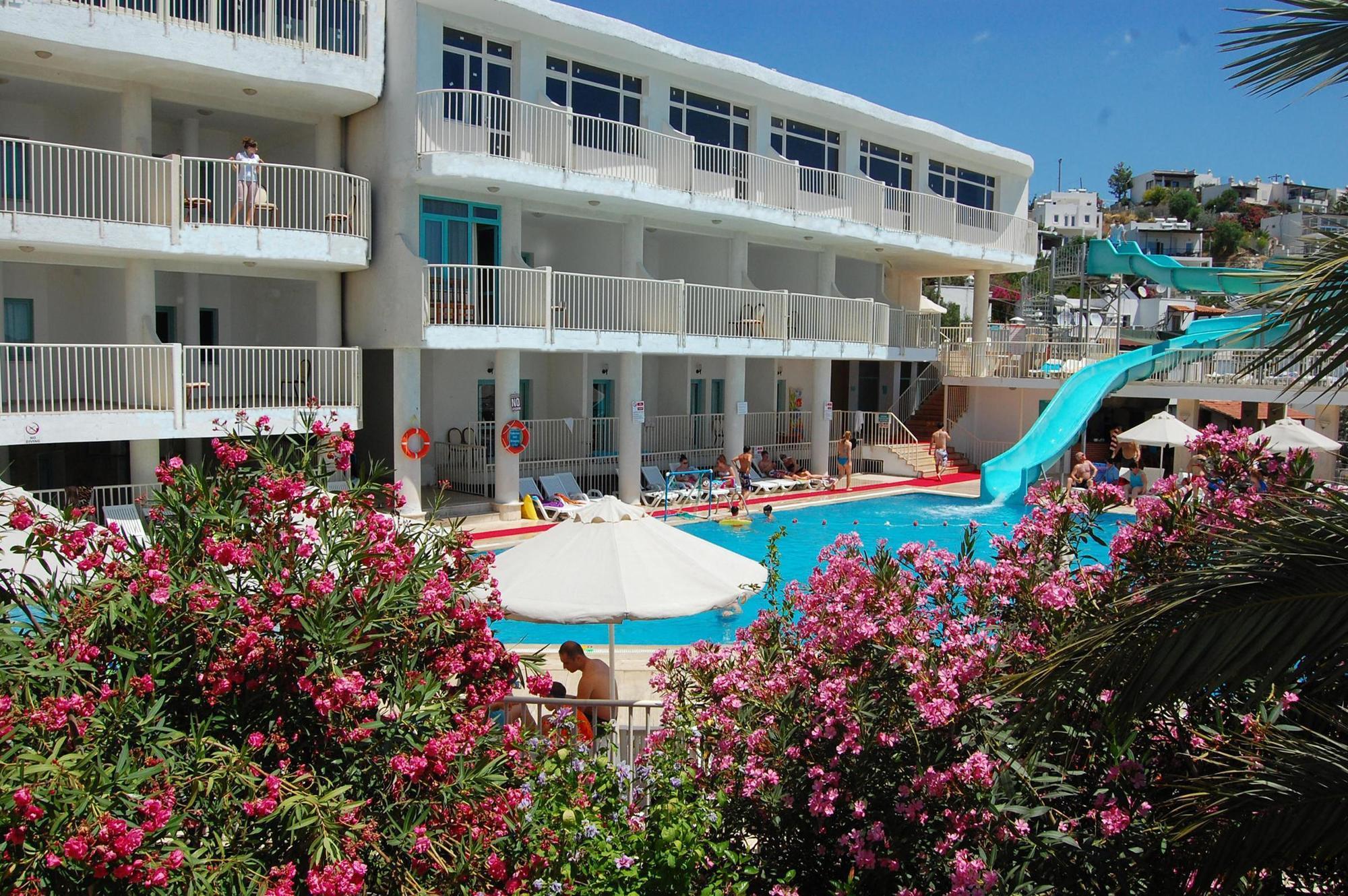 Royal Panacea Otel 3*